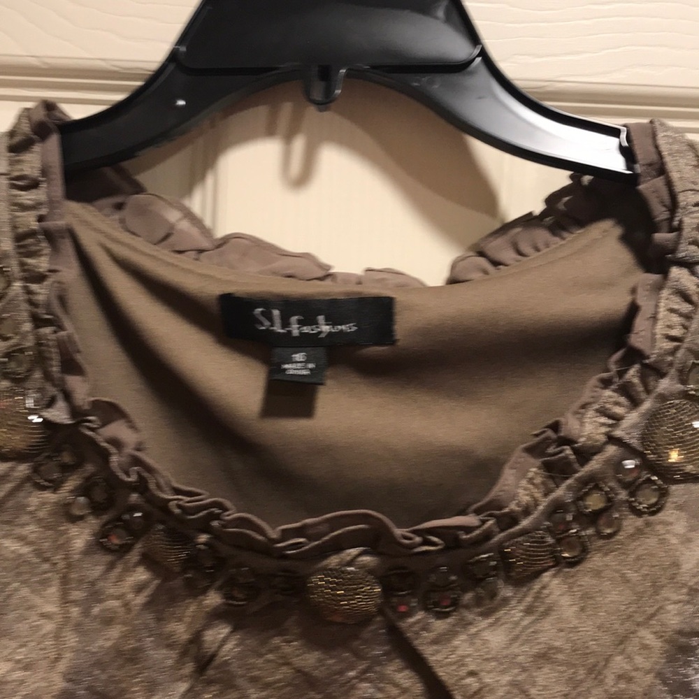 Dress - Picture 2 of 3